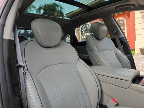 Used 2015 Hyundai Genesis 3.8 image 32