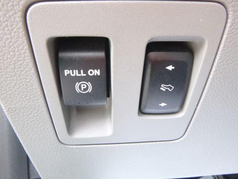 Used 2019 Ford F150 XLT image 22