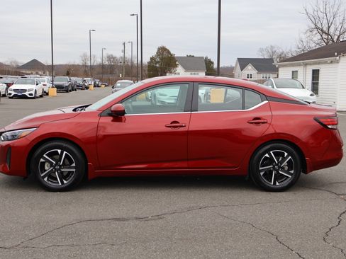 Used 2024 Nissan Sentra SV image 5