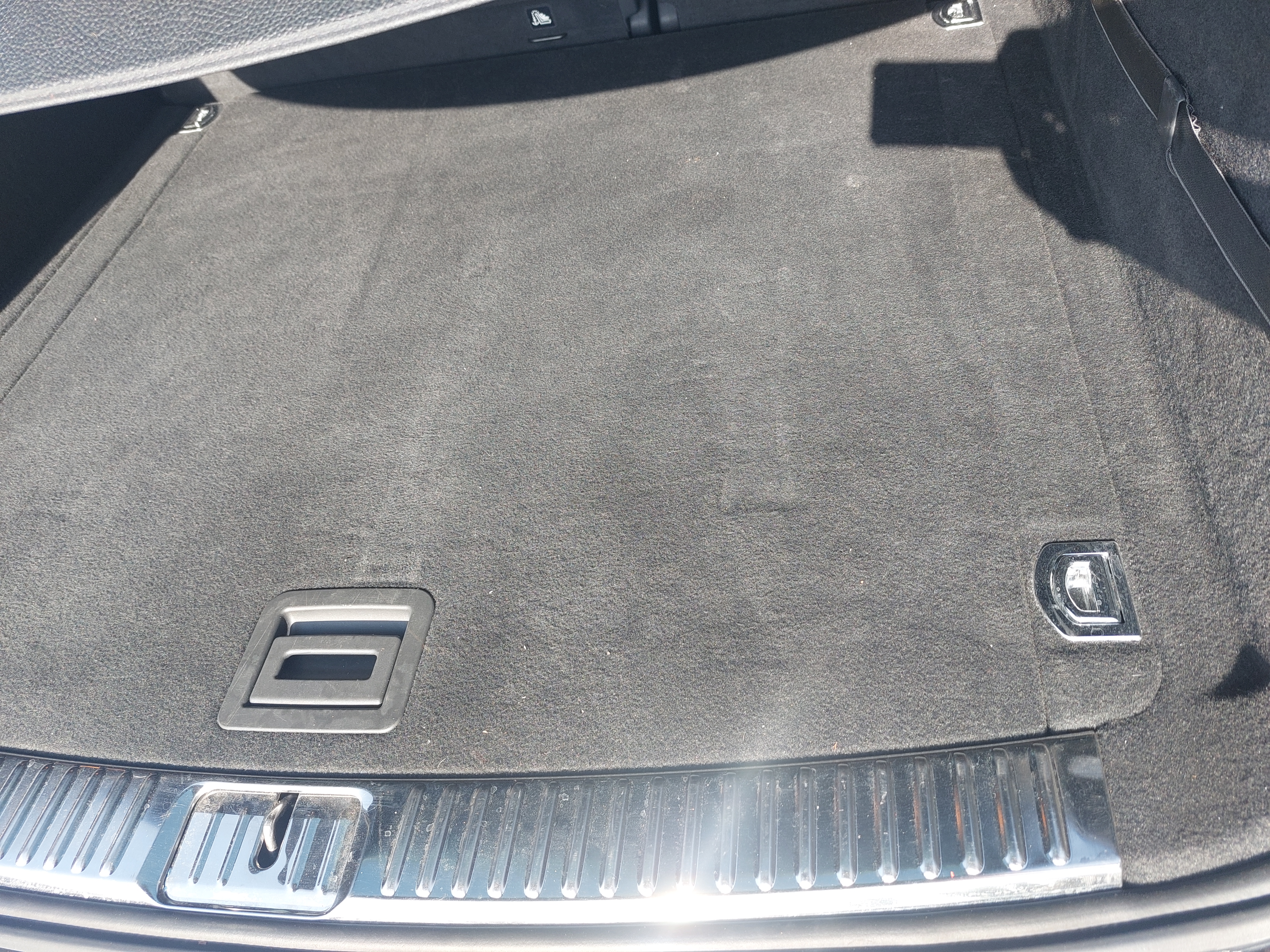 Used 2014 Volkswagen Touareg VR6 AWD/4WD image 18