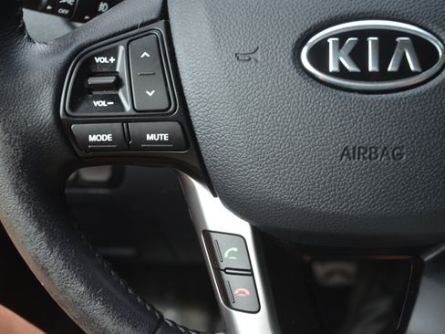 Used 2012 Kia Rio SX FWD image 12
