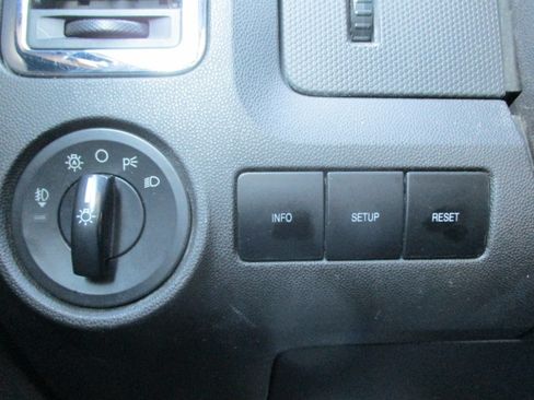 Used 2008 Ford Escape Limited image 38