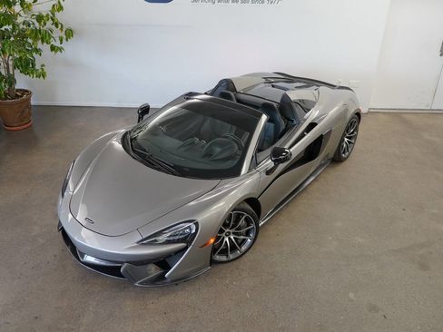 Used 2020 McLaren 570S image 46