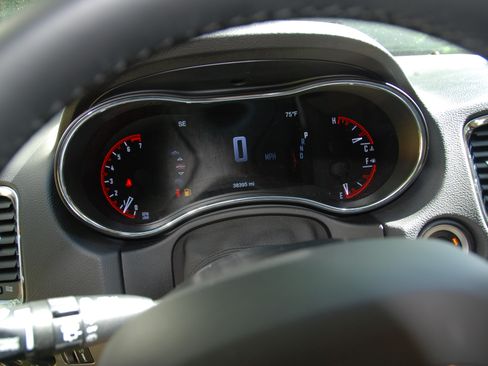 Used 2018 Dodge Durango SXT image 22