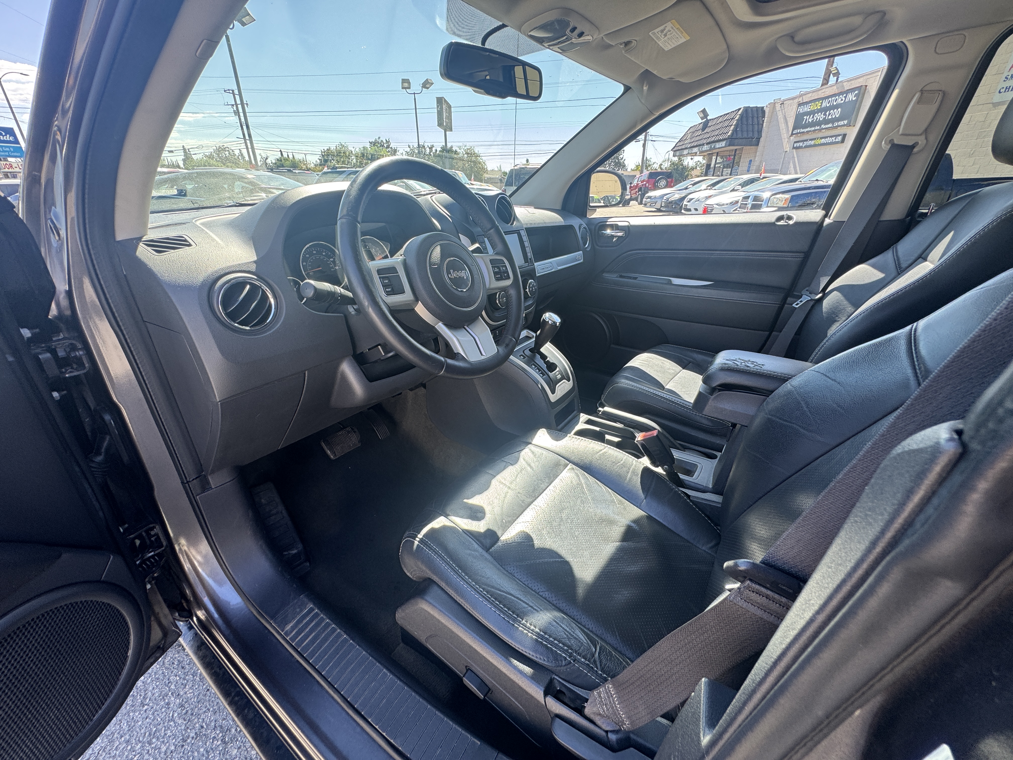Used 2016 Jeep Compass High Altitude FWD image 16