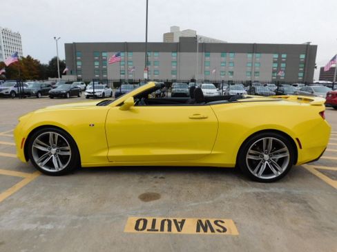Used 2017 Chevrolet Camaro LT image 7