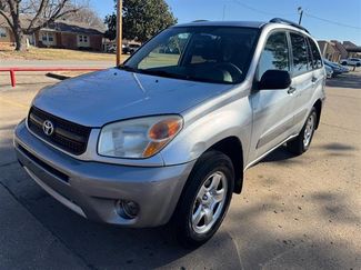 Used 2005 Toyota RAV4 video 1