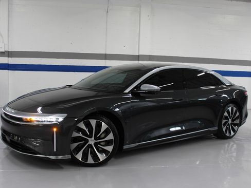 Used 2023 Lucid Air Grand Touring image 1