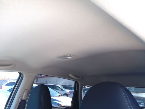 Used 2015 Nissan Versa Note SV FWD image 28