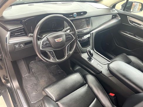 Used 2017 Cadillac XT5 Premium Luxury image 24