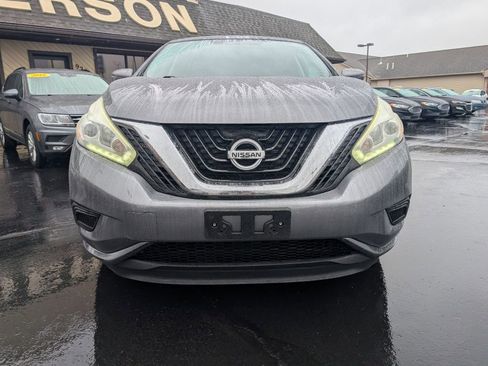 Used 2017 Nissan Murano S image 3