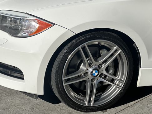 Used 2013 BMW 135is image 38