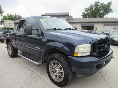 Used 2004 Ford F250 4x4 SuperCab Super Duty image 2