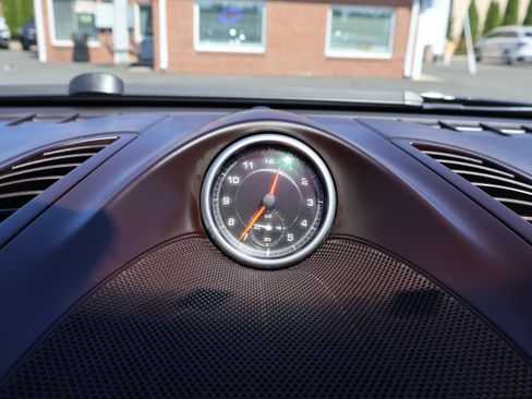 Used 2016 Porsche Cayenne S image 24