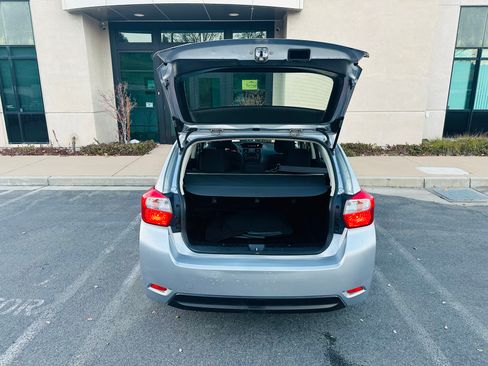 Used 2013 Subaru Impreza 2.0i Sport Premium image 11