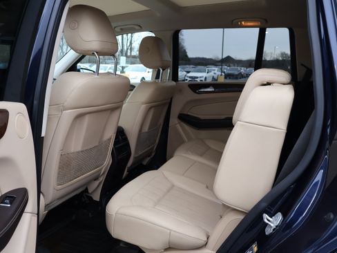 Used 2017 Mercedes-Benz GLS 450 image 14