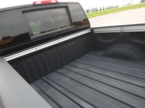 Used 2013 Nissan Titan 4x4 Crew Cab image 12