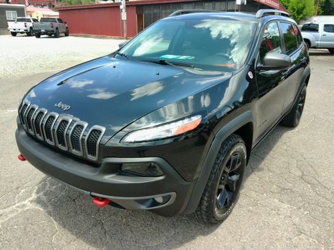 Used 2016 Jeep Cherokee 4WD Trailhawk image 8