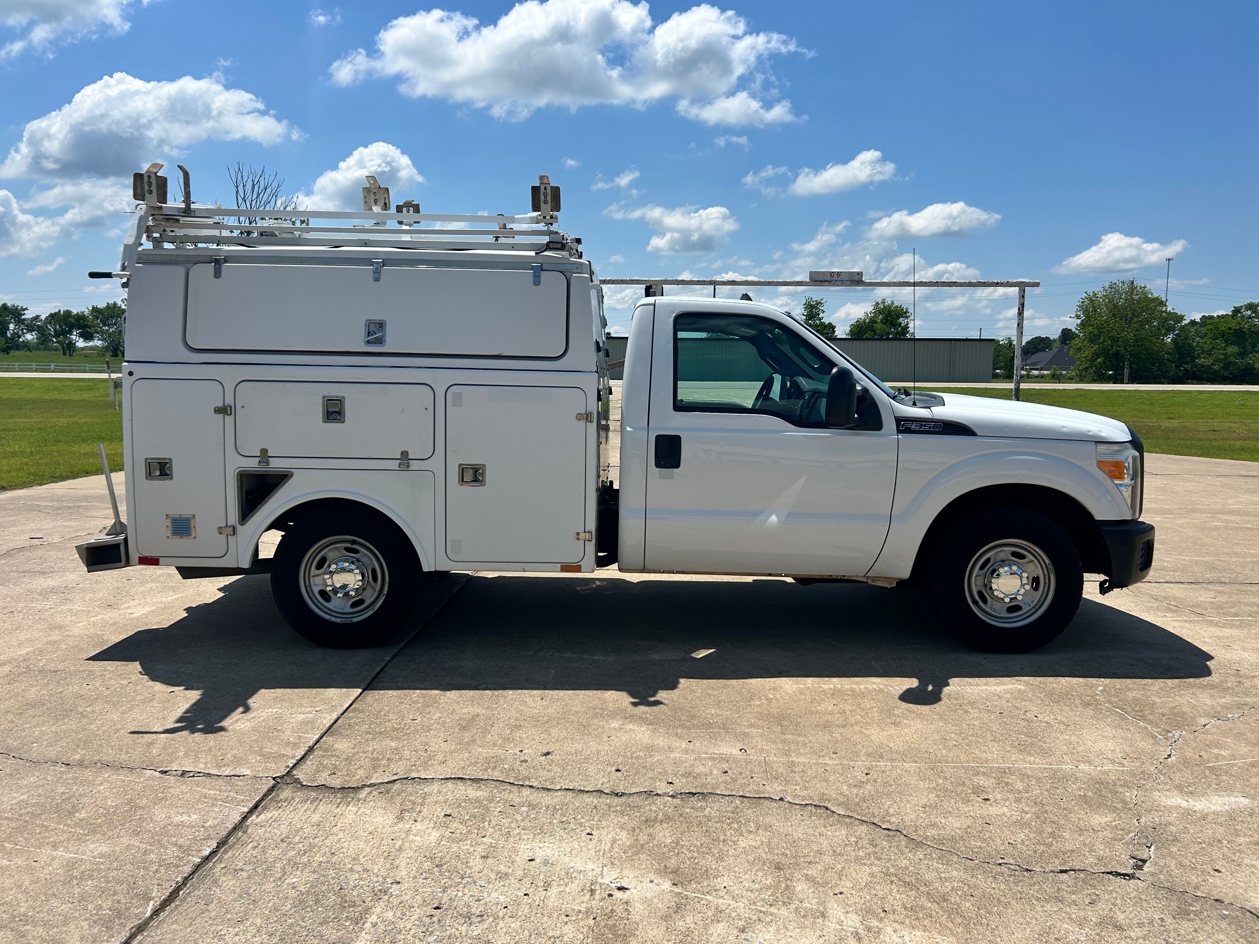 Used 2013 Ford F350 RWD image 4