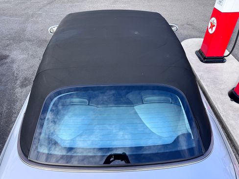 Used 2005 Mercedes-Benz CLK 320 image 24