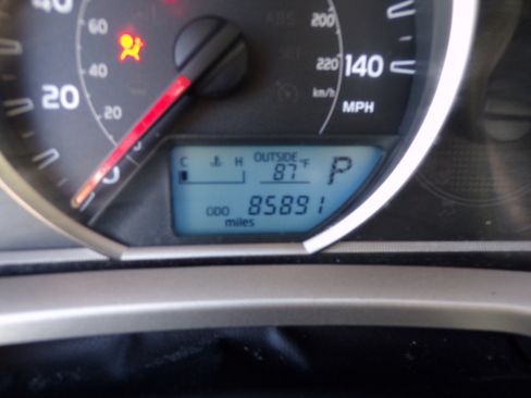 Used 2015 Toyota RAV4 FWD LE image 12