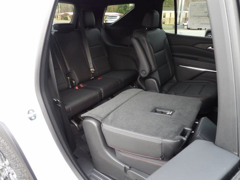 New 2026 Chevrolet Traverse Z71 image 27