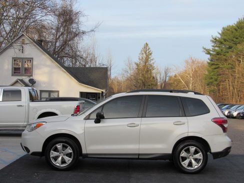 Used 2016 Subaru Forester 2.5i Premium image 4
