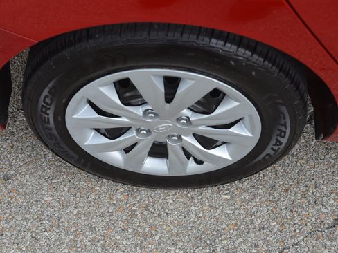 Used 2022 Hyundai Accent SE image 27