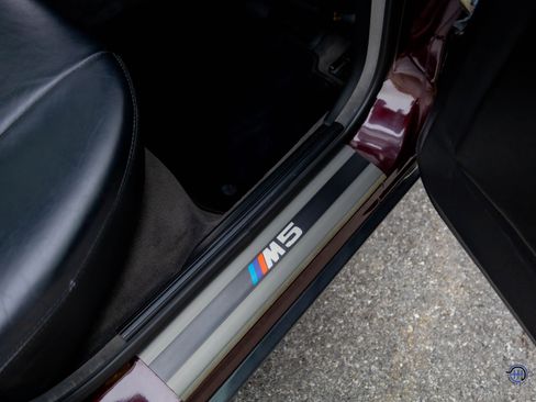 Used 1991 BMW M5 image 45