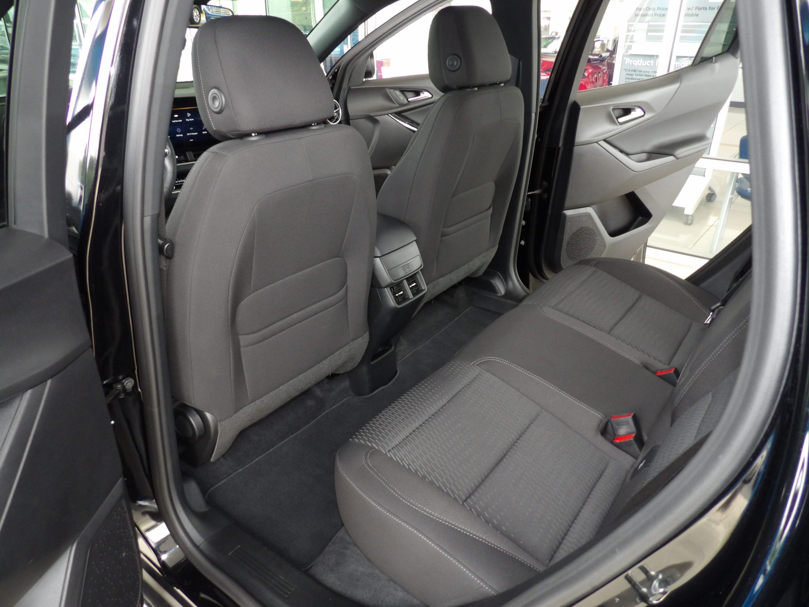 Used 2026 Chevrolet Equinox FWD LT w/ 1LT image 15