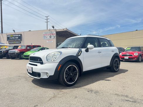 Used 2015 MINI Cooper Countryman S FWD image 3