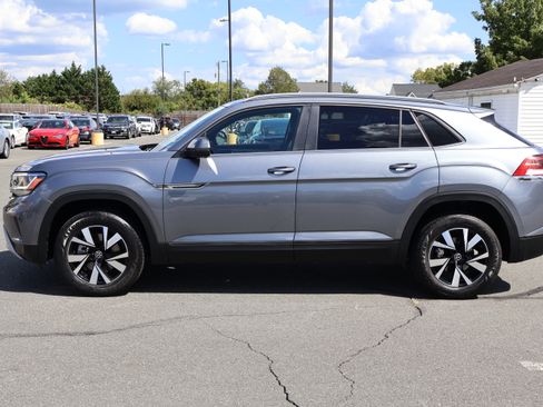 Used 2022 Volkswagen Atlas Cross Sport SE image 5