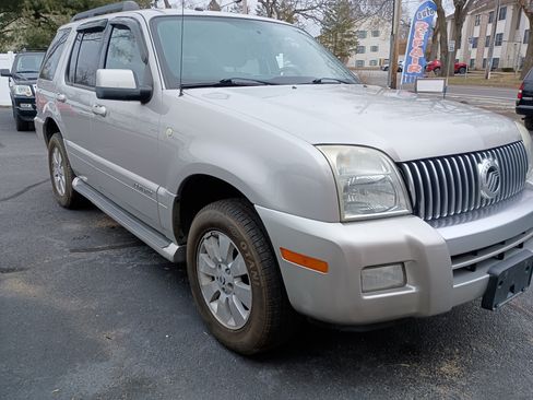 Used 2008 Mercury Mountaineer image 2