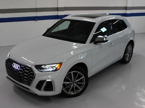 Used 2023 Audi SQ5 Premium Plus image 3