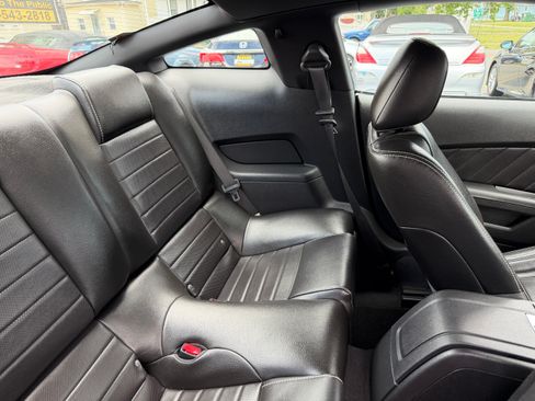 Used 2010 Ford Mustang GT Premium Coupe 2D RWD image 19