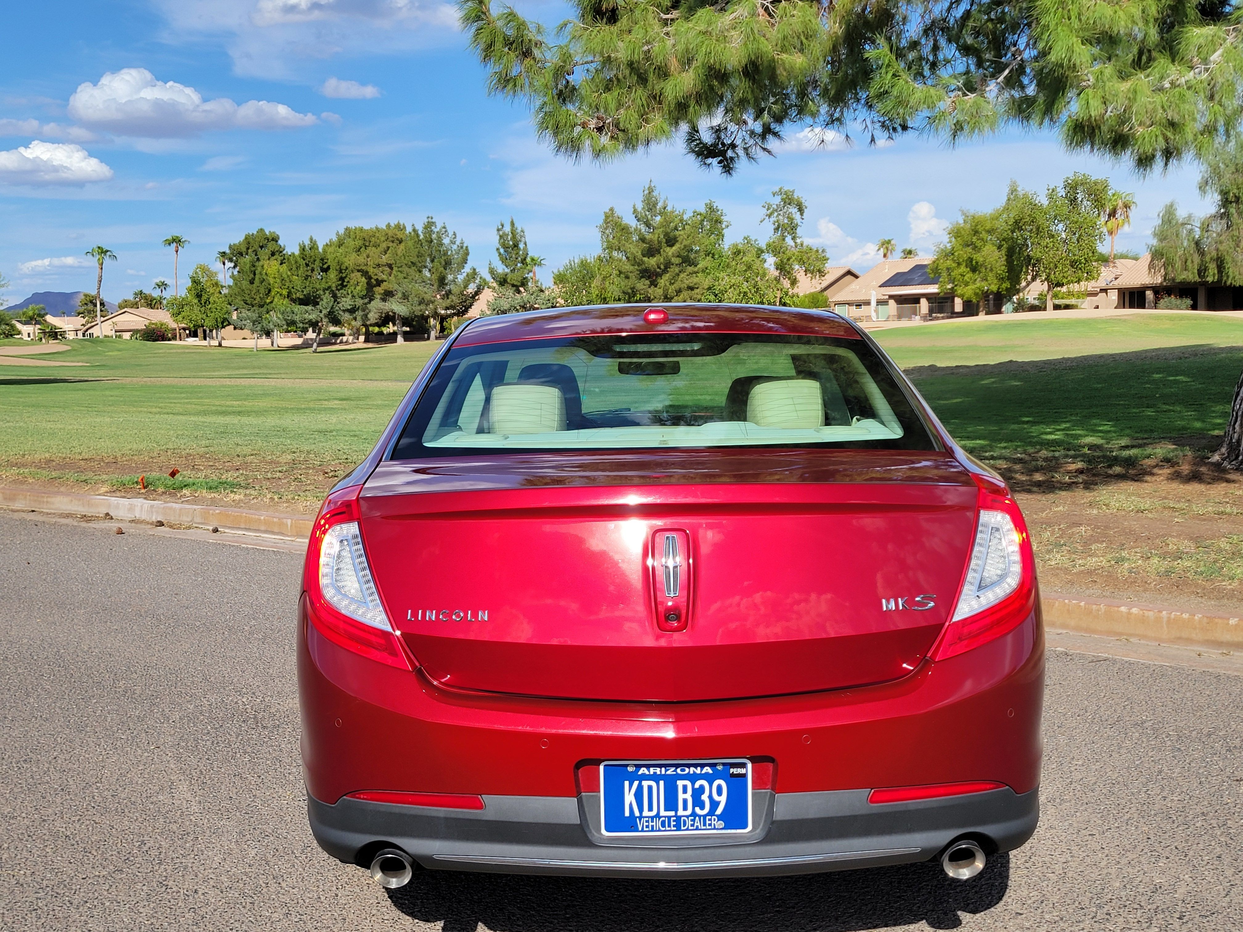 Used 2013 Lincoln MKS w/ Ultimate Package FWD image 5