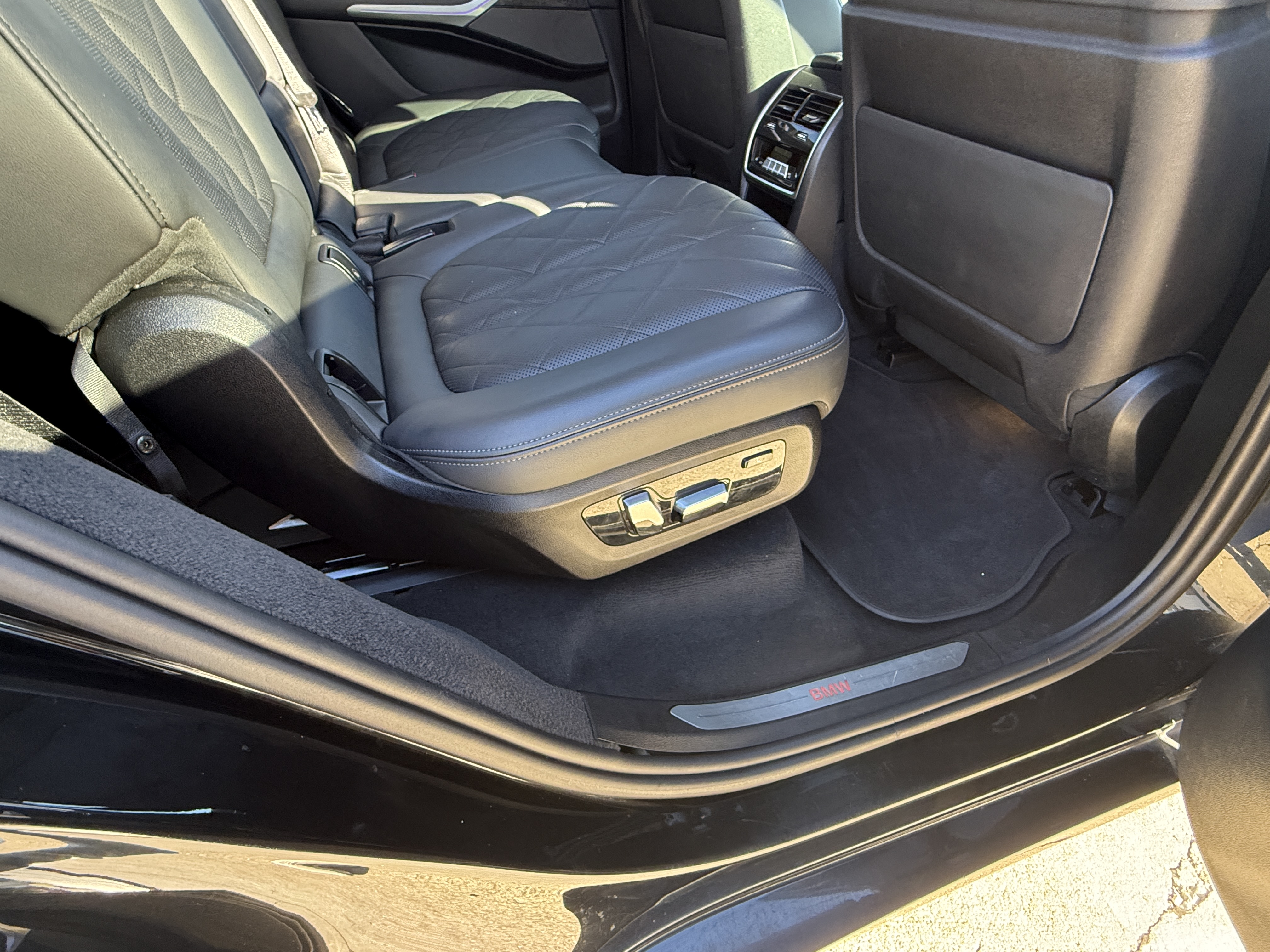 Used 2024 BMW X7 xDrive40i AWD/4WD image 10
