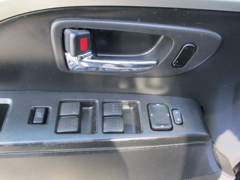 Used 2014 MAZDA MAZDA5 Sport FWD image 14