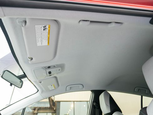 Used 2016 Toyota Prius image 34