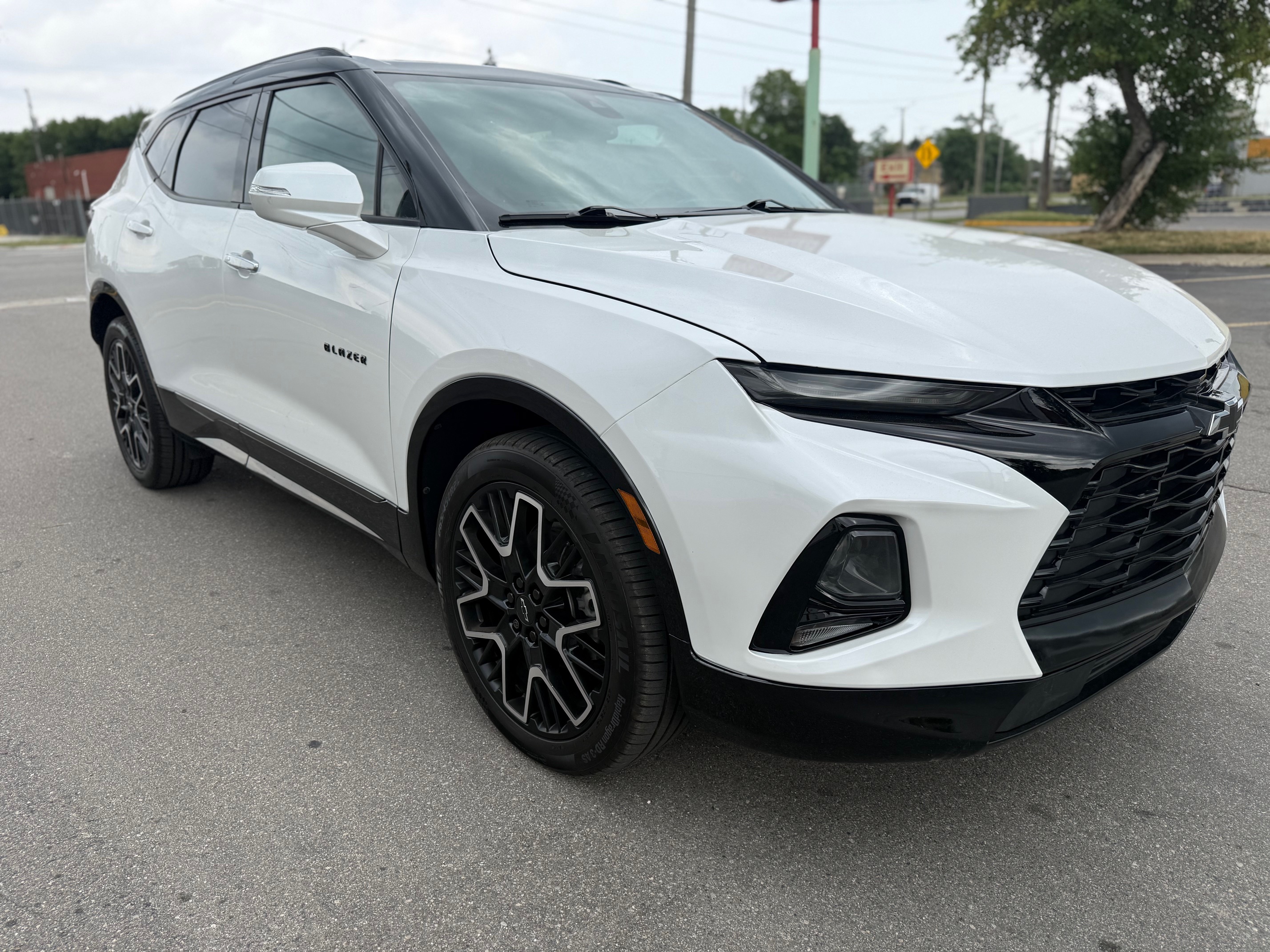 Used 2022 Chevrolet Blazer AWD RS image 1