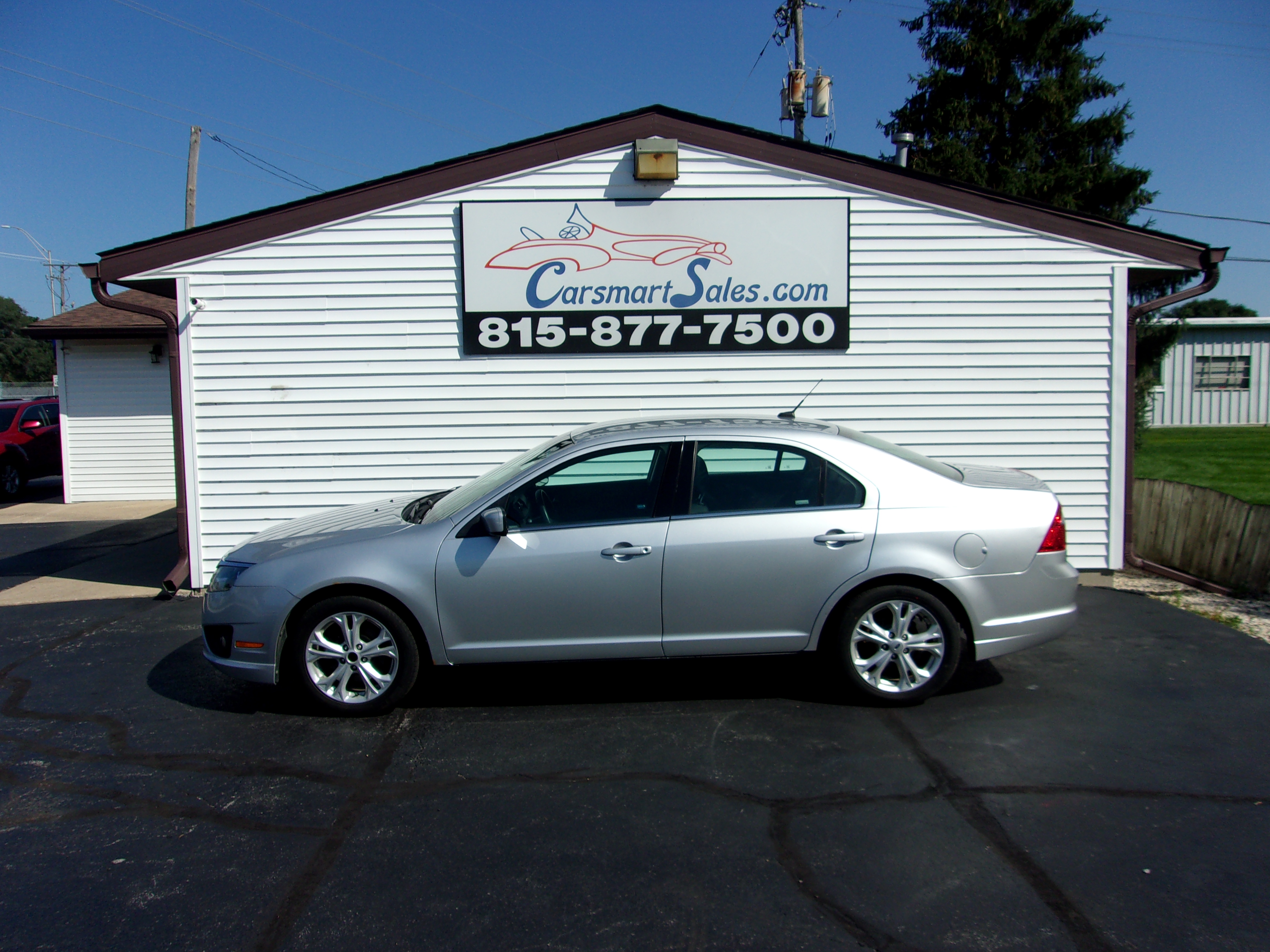 Used 2012 Ford Fusion SE FWD image 1