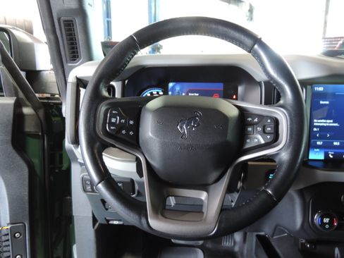 Used 2023 Ford Bronco 4-Door Badlands AWD/4WD image 41