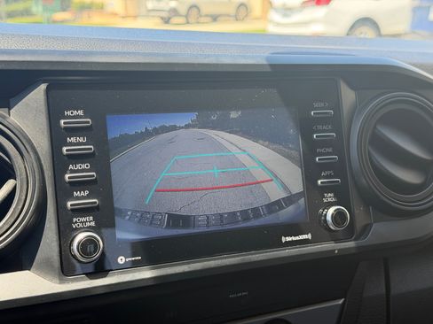 Used 2022 Toyota Tacoma 2WD Access Cab image 9