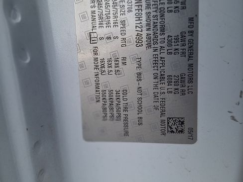 Used 2017 Chevrolet Express 3500 LS image 10