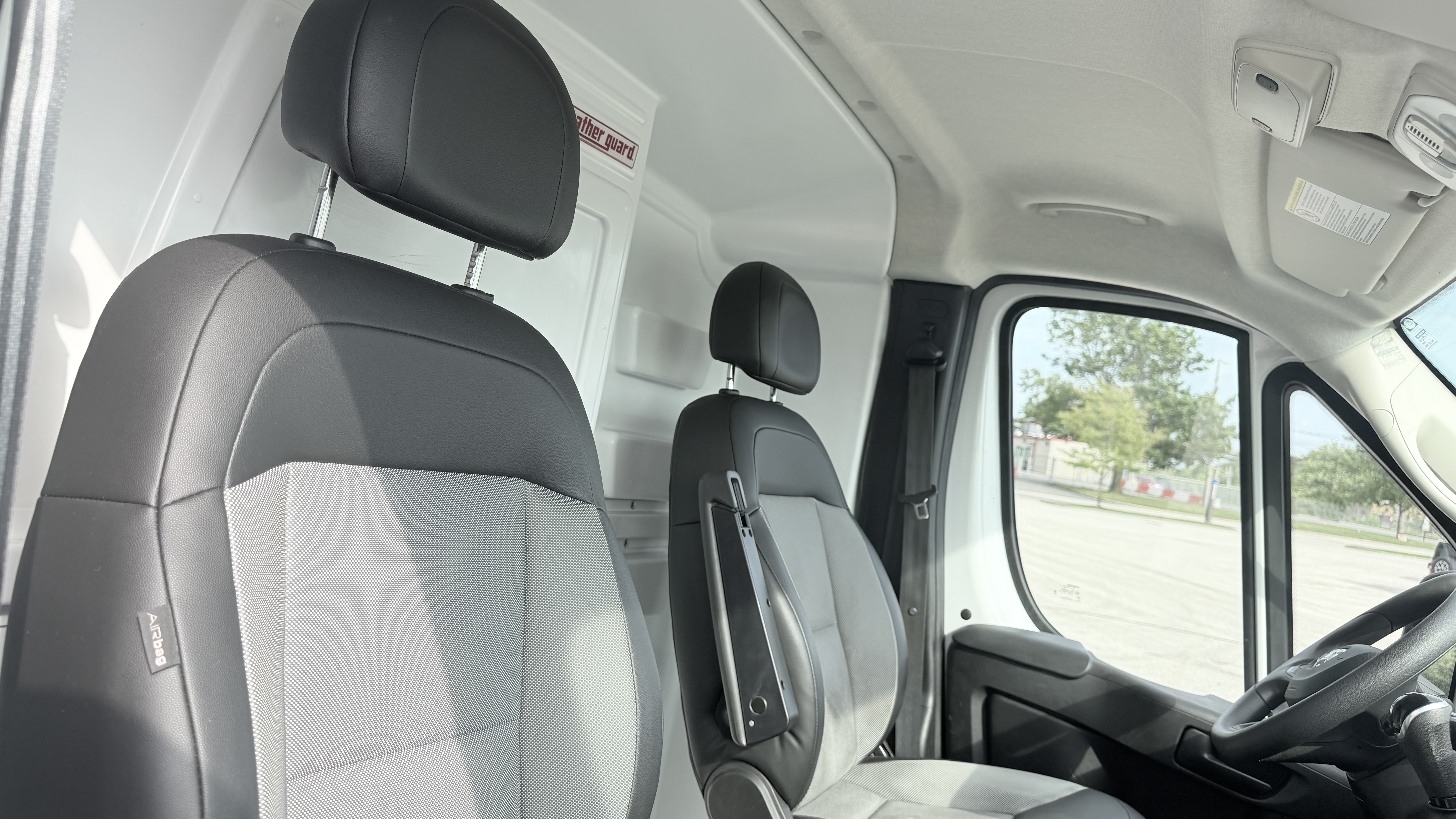 Used 2024 RAM ProMaster 2500 159 High Roof FWD image 12