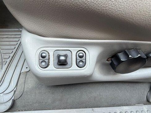 Used 2003 Ford F250 Lariat image 19