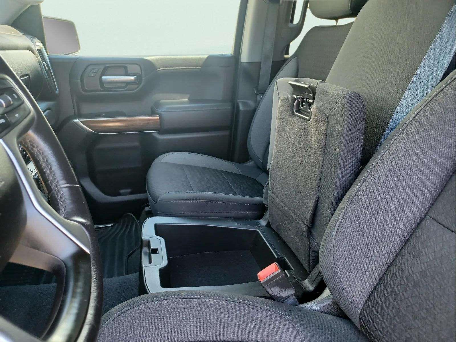 Used 2021 Chevrolet Silverado 1500 4x4 Crew Cab LT image 25