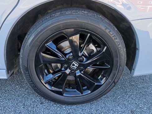 Used 2023 Honda Odyssey Sport image 8