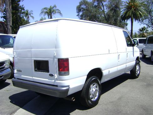 Used 2006 Ford E-350 and Econoline 350 Super Duty RWD image 7