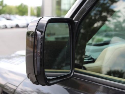 New 2025 Land Rover Defender 90 V8 image 12